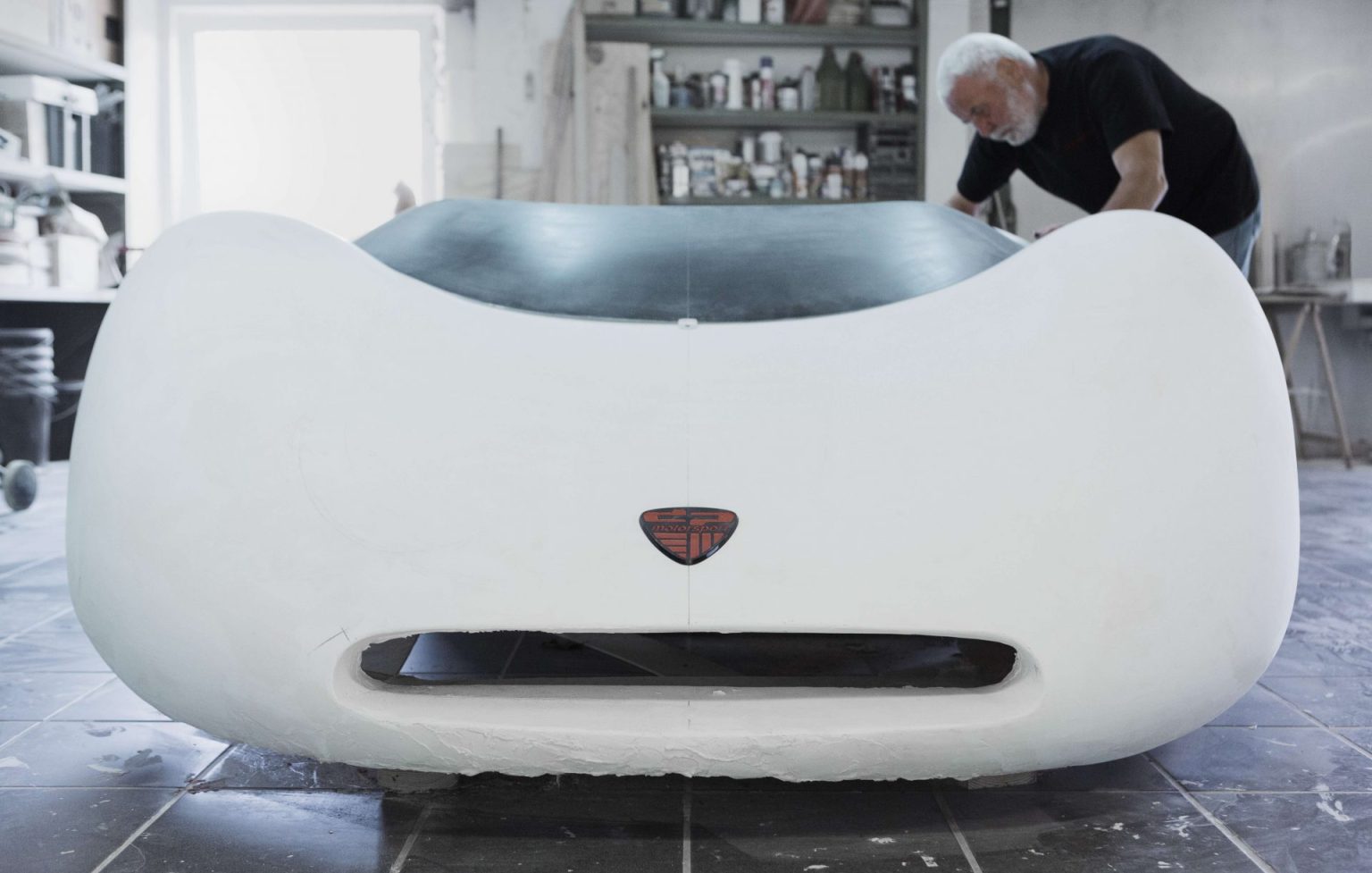 80-Jahre-Ekkehard-Zimmermann-dp-Motorsport-2020-Design-Autoritaet-im-Rennwagenbau